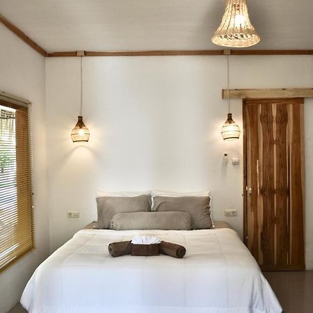 Ripbowl Guest House Selong Belanak Extérieur photo