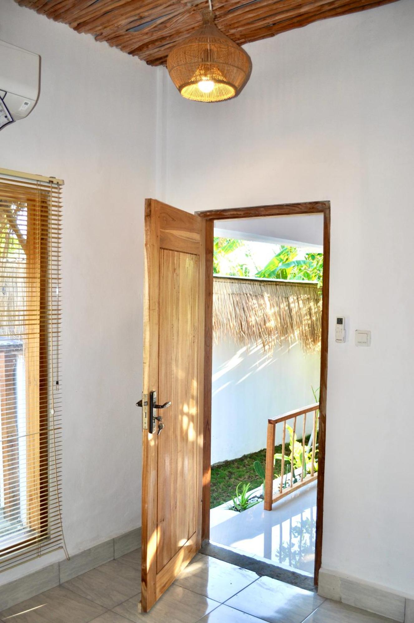 Ripbowl Guest House Selong Belanak Extérieur photo