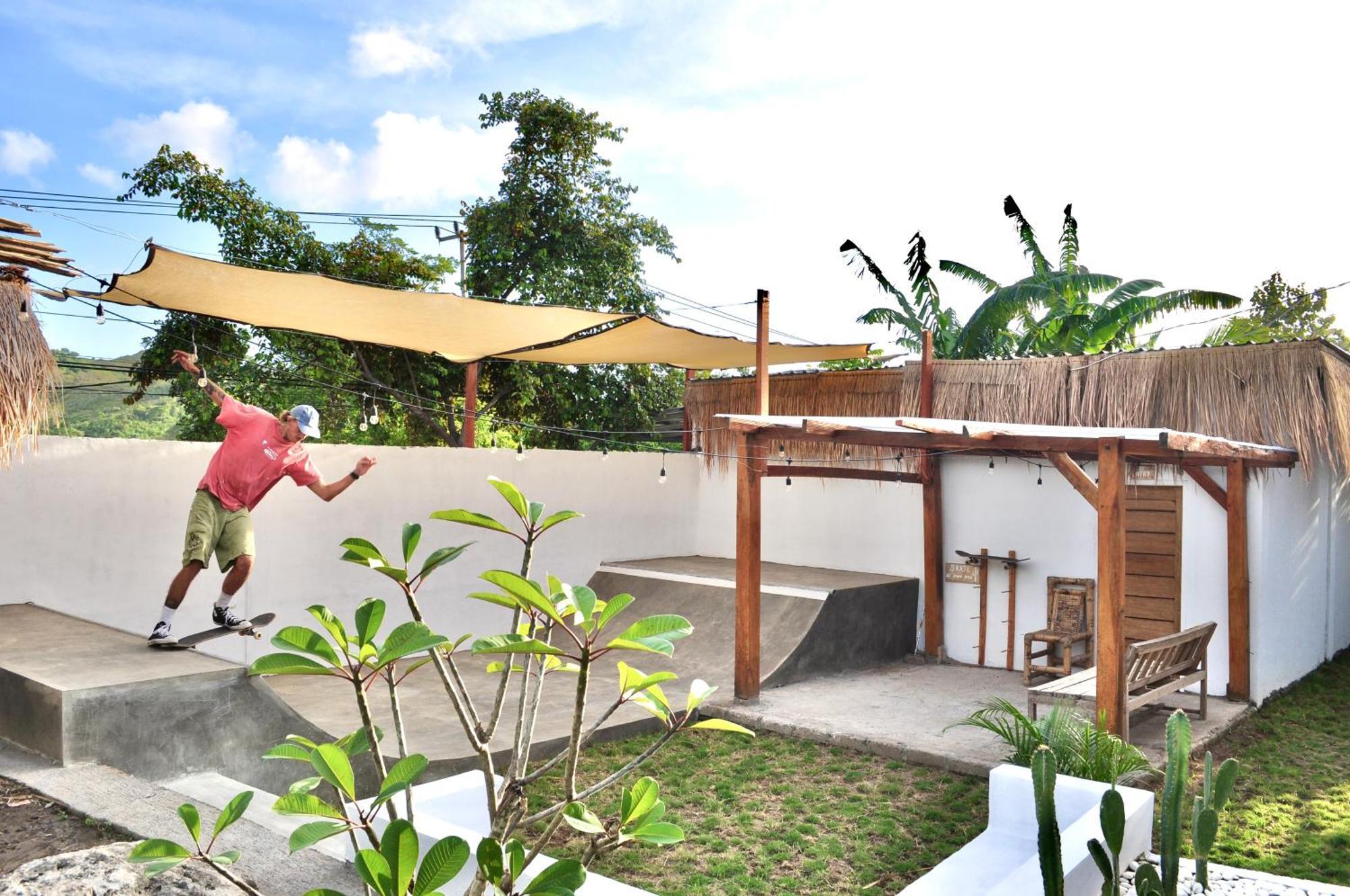 Ripbowl Guest House Selong Belanak Extérieur photo