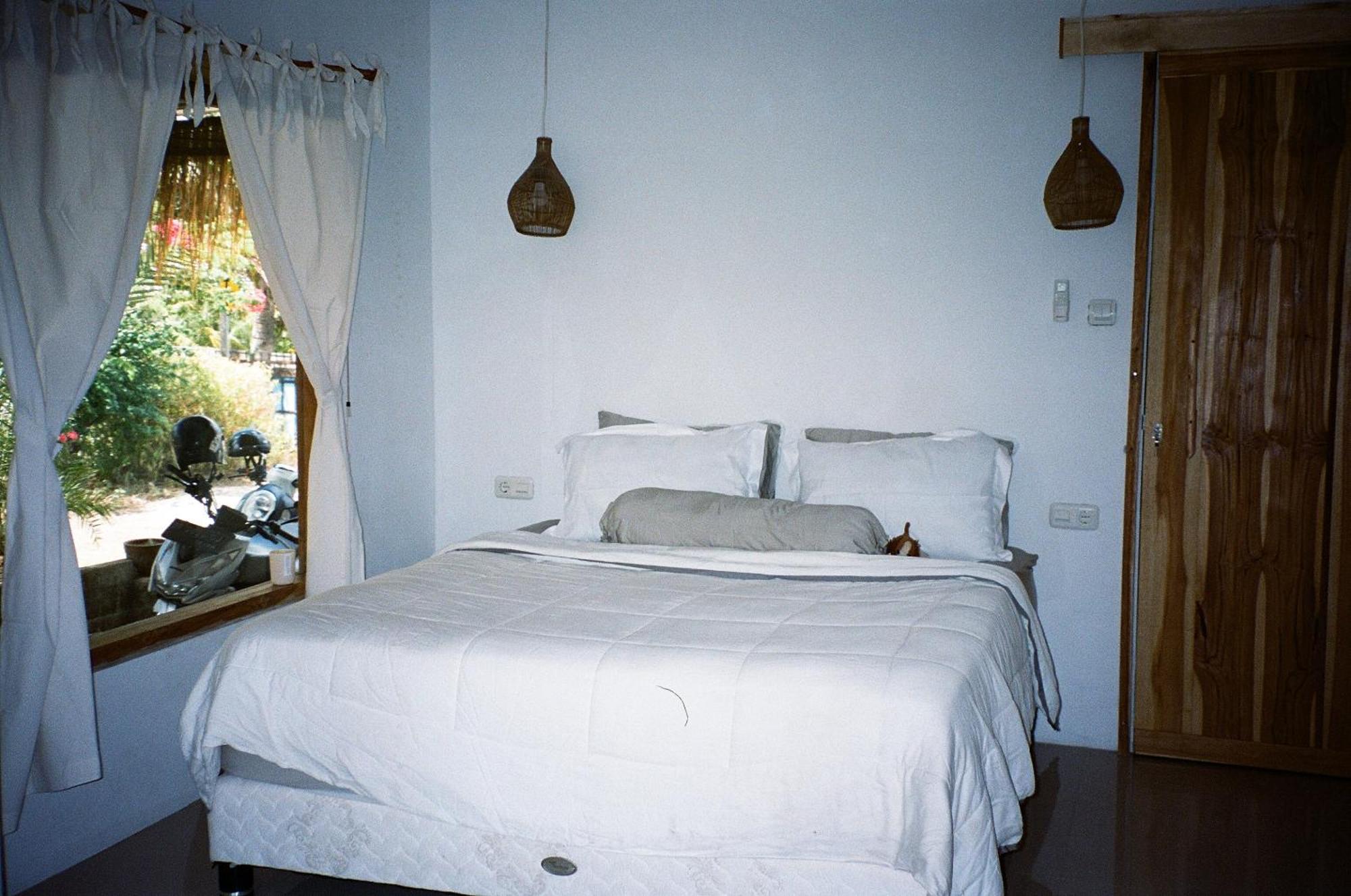 Ripbowl Guest House Selong Belanak Extérieur photo